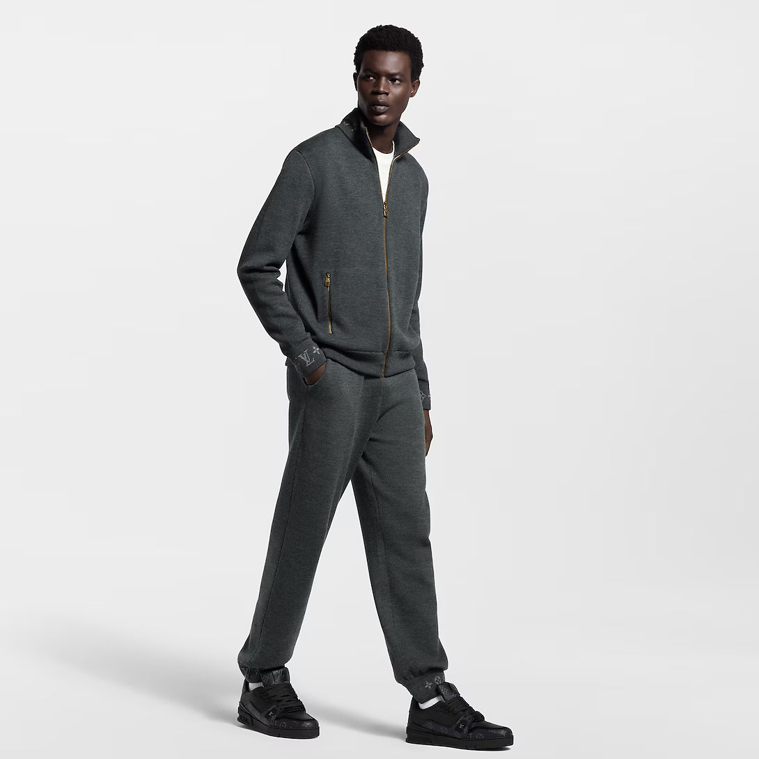 1ADH4C LV Trainer Sneaker