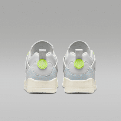 Jordan Spizike Low