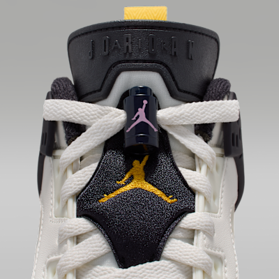 Jordan Spizike Low Sail/Oil Grey/Muslin/Dark Sulphur