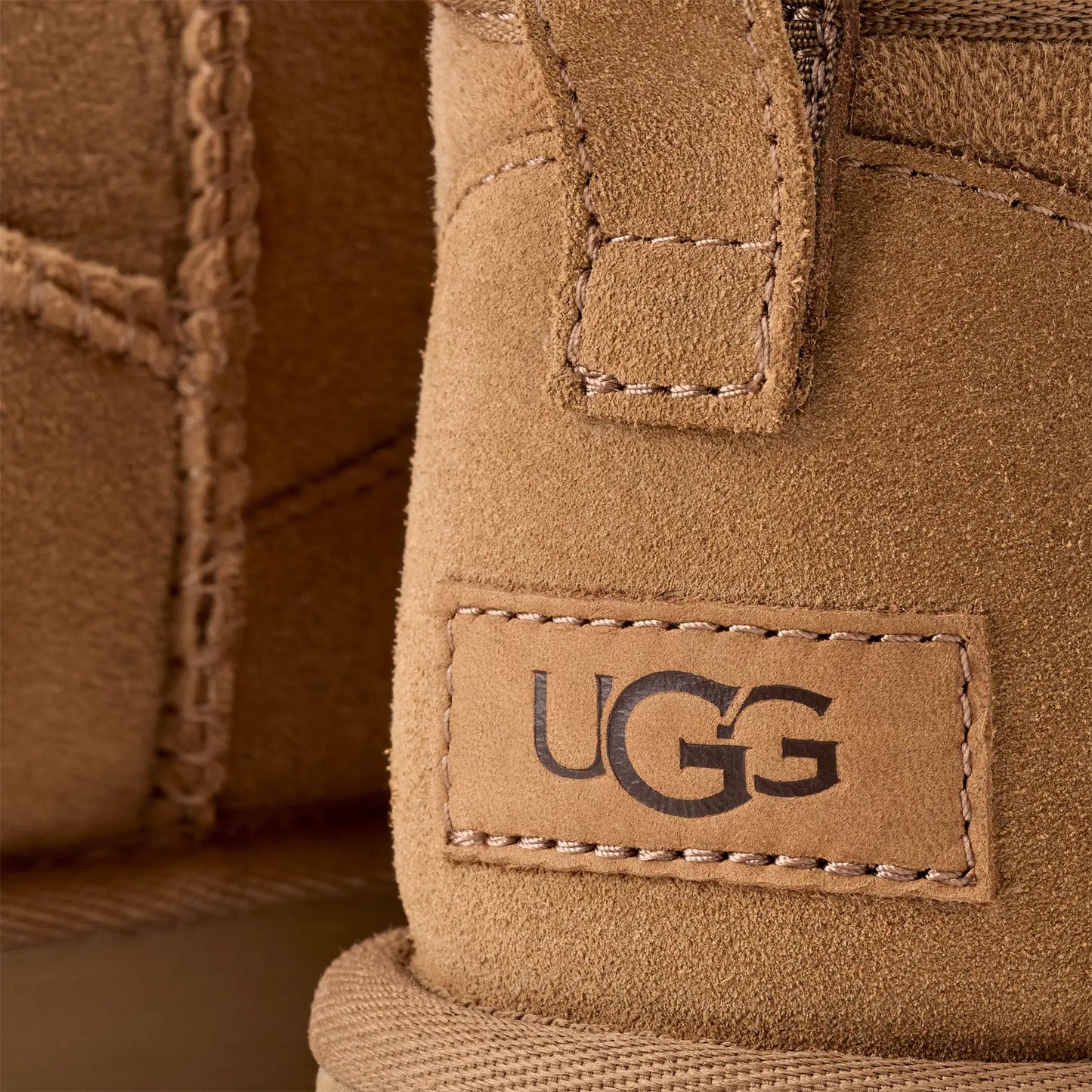 Women's Classic Ultra Mini Boot Chestnut