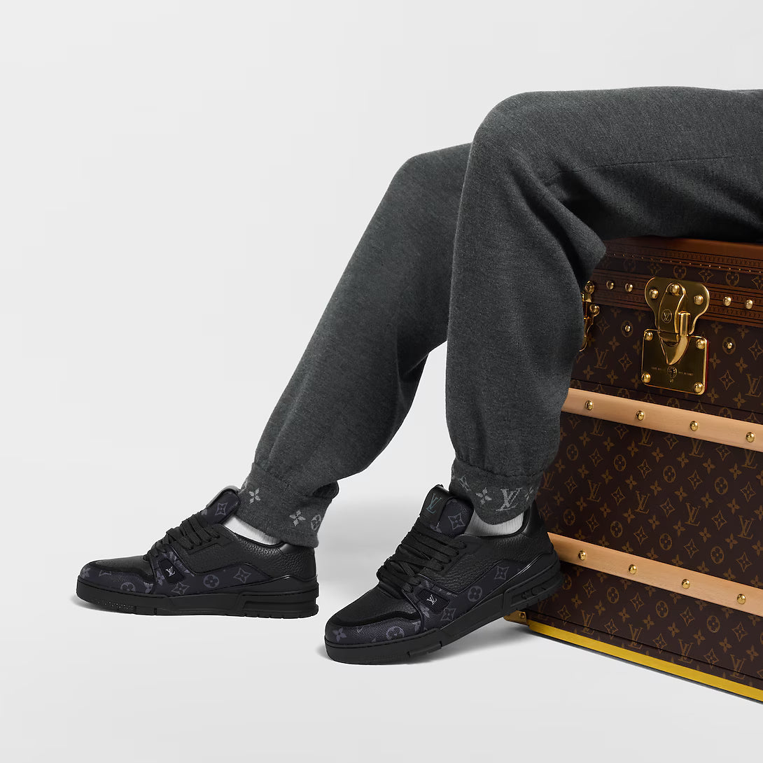 1ADH4C LV Trainer Sneaker
