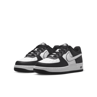 Nike Air Force 1 LV8 2 