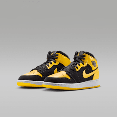 Air Jordan 1 Mid SE