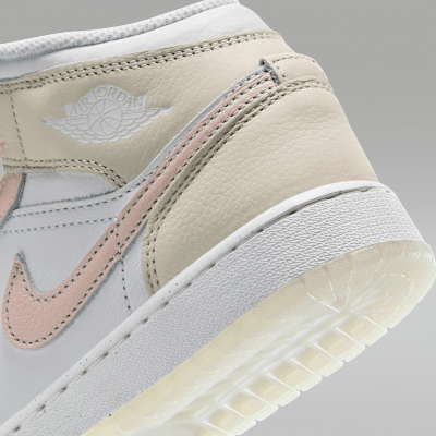 Air Jordan 1 Mid SE Pink