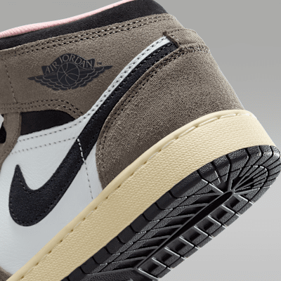 Air Jordan 1 Mid SE Mocha