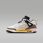Jordan Spizike Low Sail/Oil Grey/Muslin/Dark Sulphur 